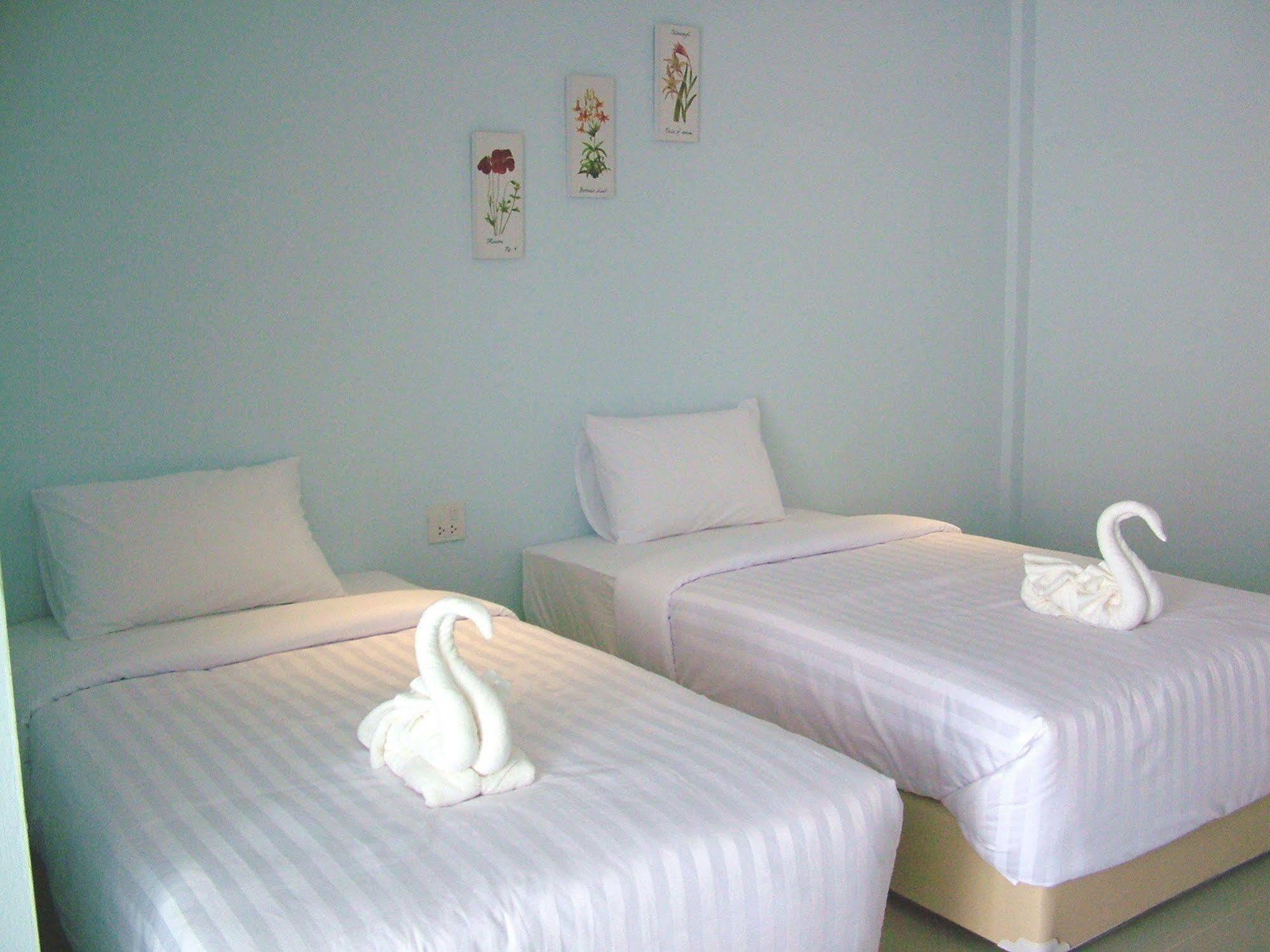 Lake Scene Resort Ratchaburi Dış mekan fotoğraf