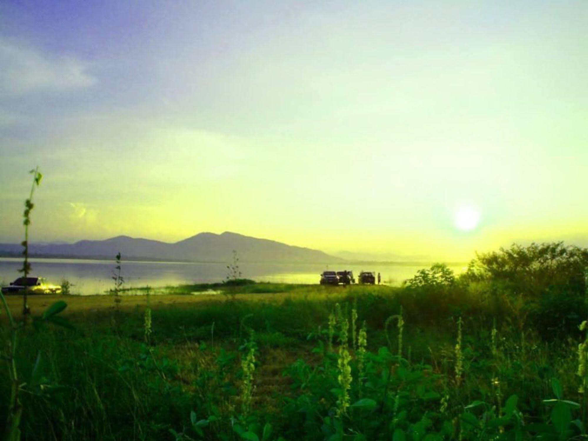 Lake Scene Resort Ratchaburi Dış mekan fotoğraf